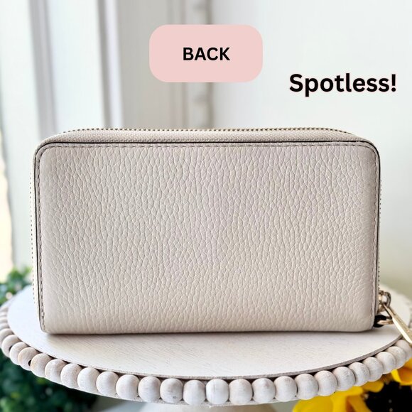 Michael Kors Fulton Creme Wristlet Wallet - Picture 3 of 6